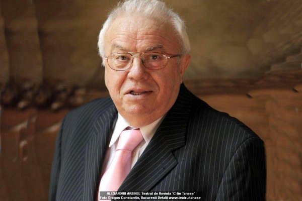 Alexandru_Arsinel distins cu MEDALIA de ONOARE a Federatiei Comunitatii Evreiesti din Romania 14.07. 2010.Premii