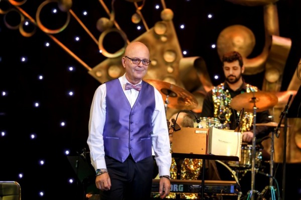 Dan_Dimitriu compozitor, aranjor muzical, dirijor Orchestra TRCT 10.08. La multi ani!